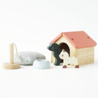 ME043-pet-set-cat-dog-shelter-wooden-toy-animal-dollhouse-sustainable-eco-gift-boy-girl-wood-red-black-blue-stem (1)