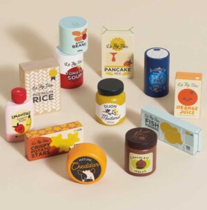 TV354-supermarket-groceries-shop-playfood-wooden-toy-market-kitchen--chocolate-smoothie-pasta-tea-cheese (10)